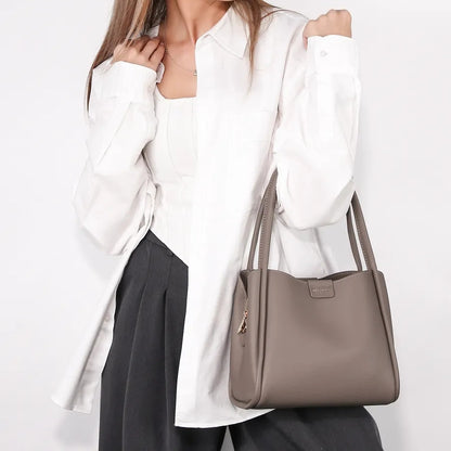 Dámská klasická cestovní taška David Jones 