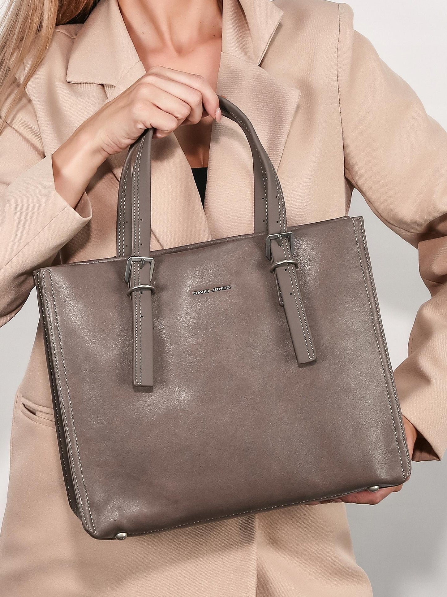 David Jones torebka damska klasyczna kuferek