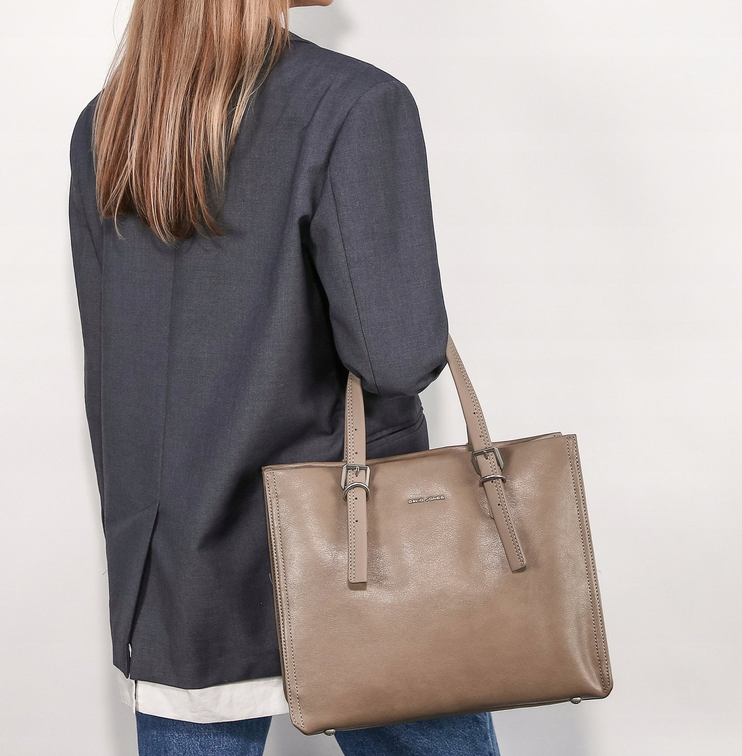 David Jones torebka damska klasyczna kuferek